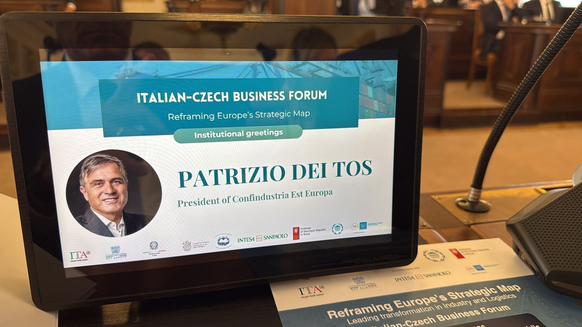 Ai saluti istituzionali, il Presidente di Confindustria Est Europa Patrizio Dei Tos