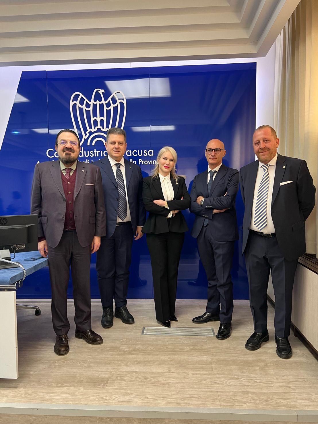 LA PRESIDENTE MERONI HA PARTECIPATO ALLA PRESENTAZIONE DEL “DESK ROMANIA” A SIRACUSA.